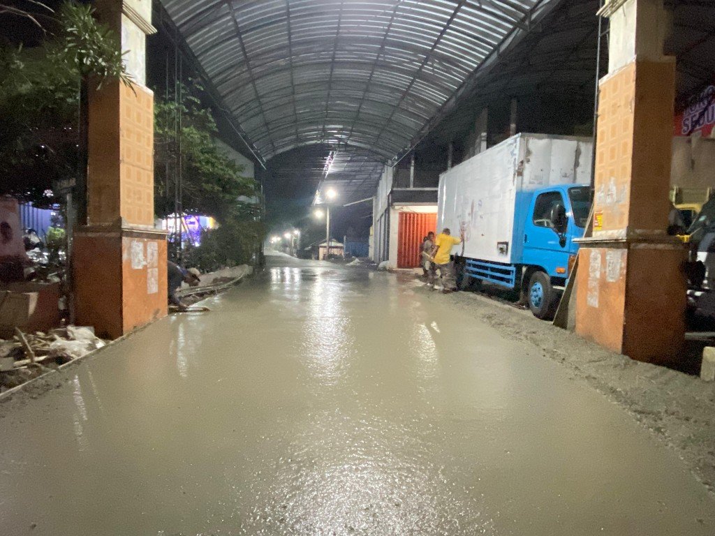 Pemdes Seduri Dapat Pokir dari H. Eddy Susanto