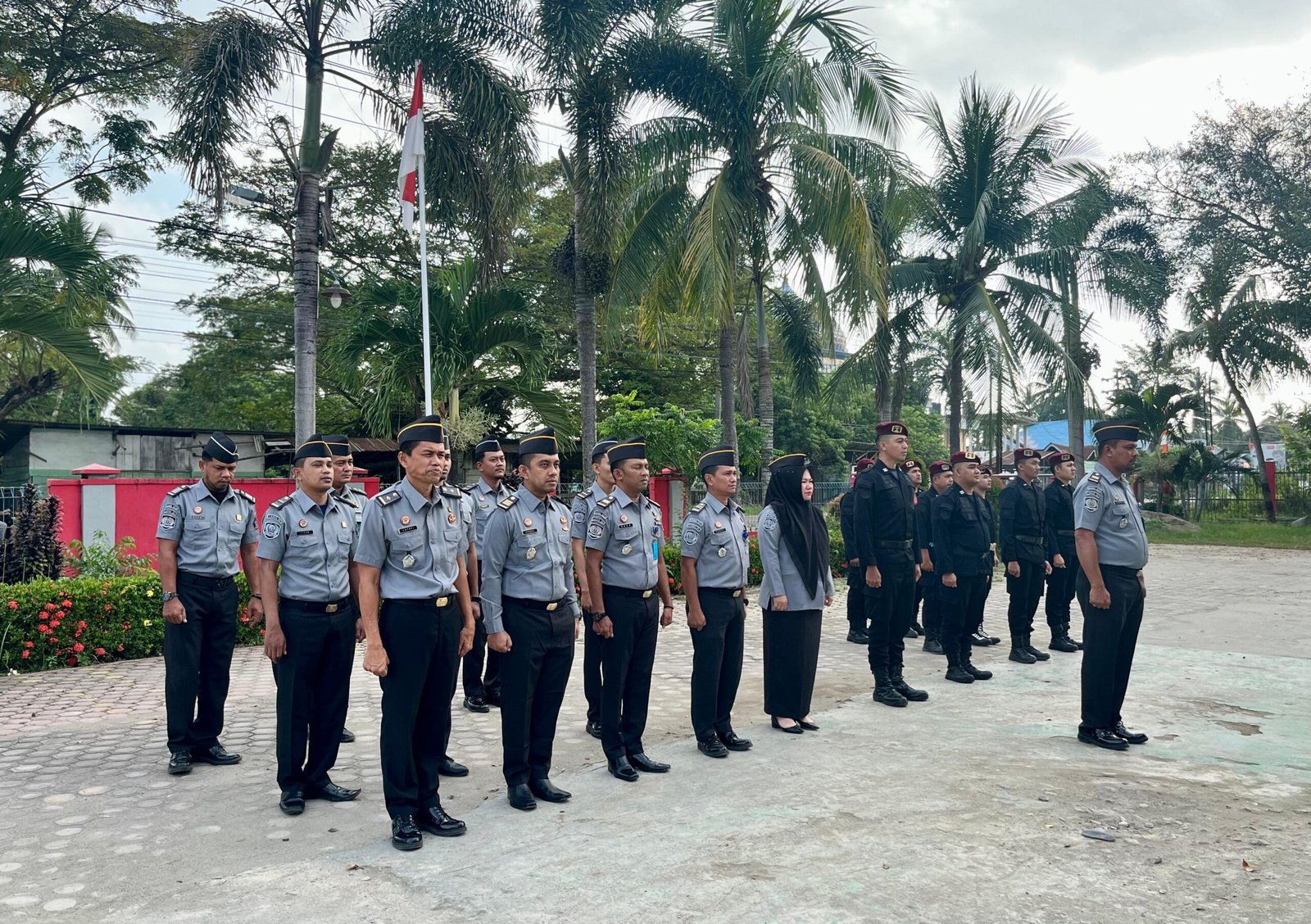 Perkuat Tugas dan Fungsi, Lapas Kelas IIB Idi Rayeuk Laksanakan Apel Bersama Seluruh Pegawai