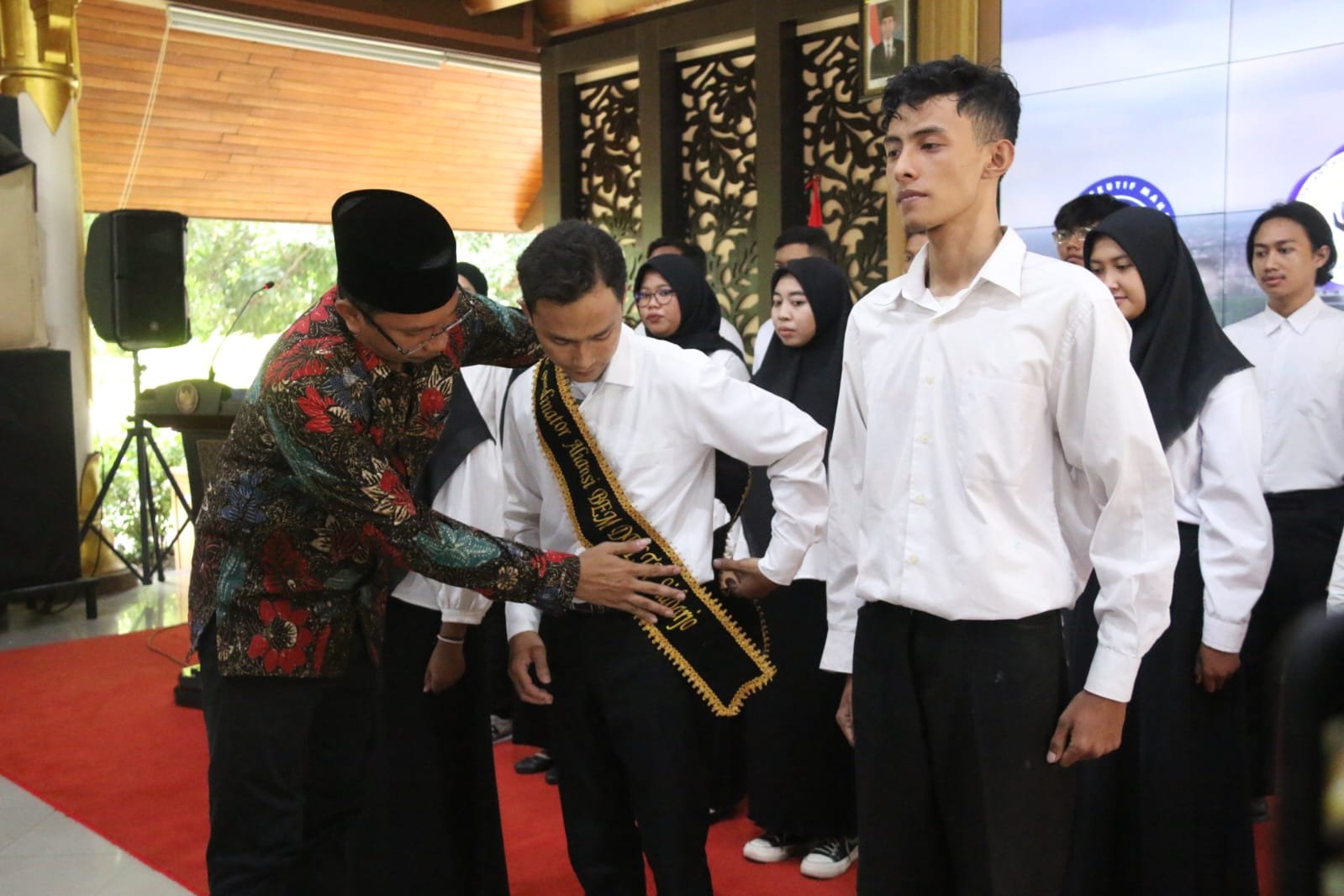 Kukuhkan BEM Delta Sidoarjo, Gus Muhdlor Ajak Mahasiswa Mengabdi Untuk Sidoarjo