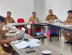 Penjabat Bupati Aceh Timur Melakukan Review Perjanjian Kinerja Kepada seluruh kepala Perangkat Daerah