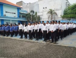 130 Tenaga Kontrak Perumda Delta Tirta Sidoarjo Terima SK Karyawan Tetap