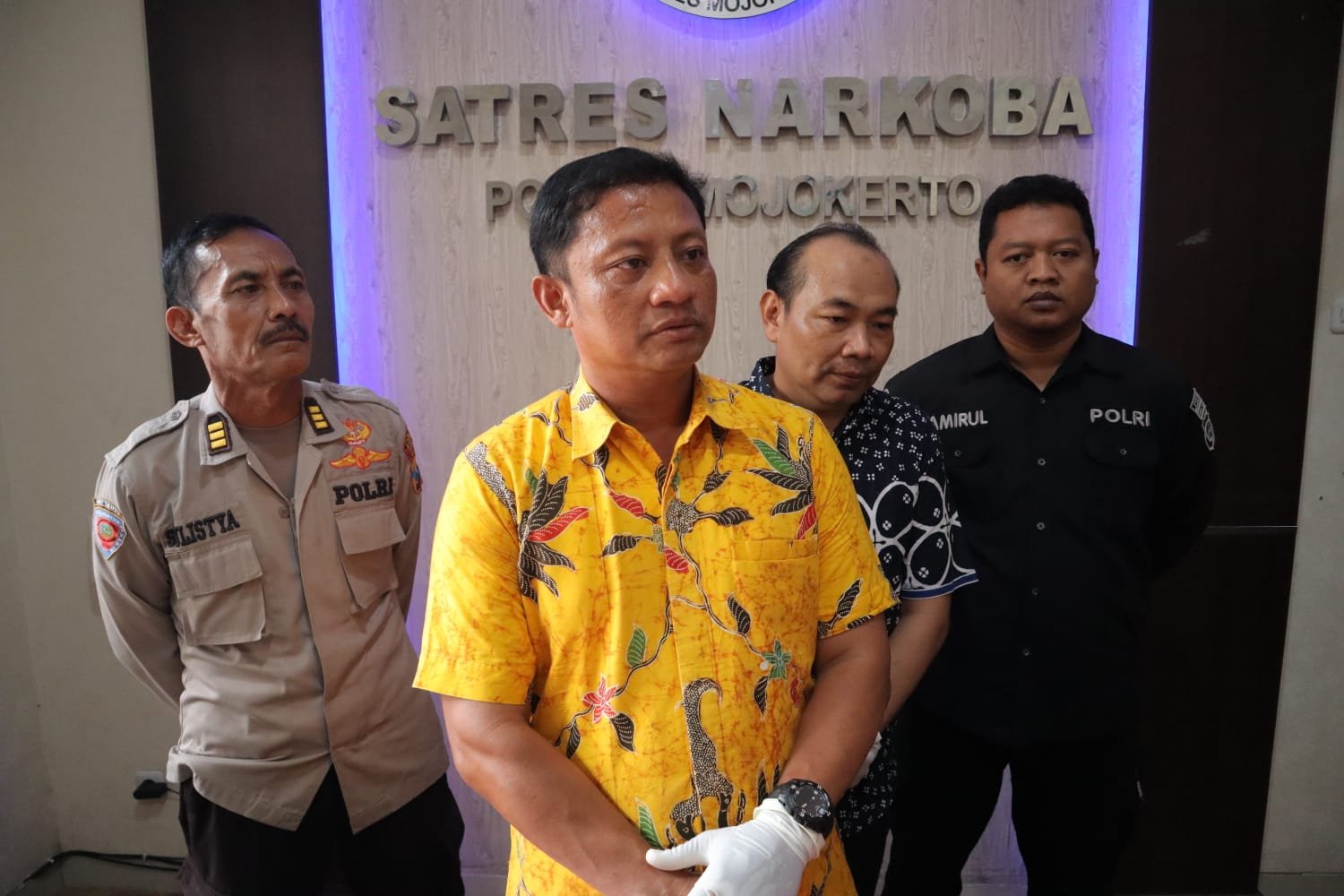 Puluhan Gram Sabu Berhasil diamankan Sat Narkoba Polres Mojokerto dari Seorang Pria