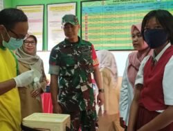 Koramil 0815/16 Pacet Kerahkan Babinsa Dampingi Nakes Sub PIN Polio