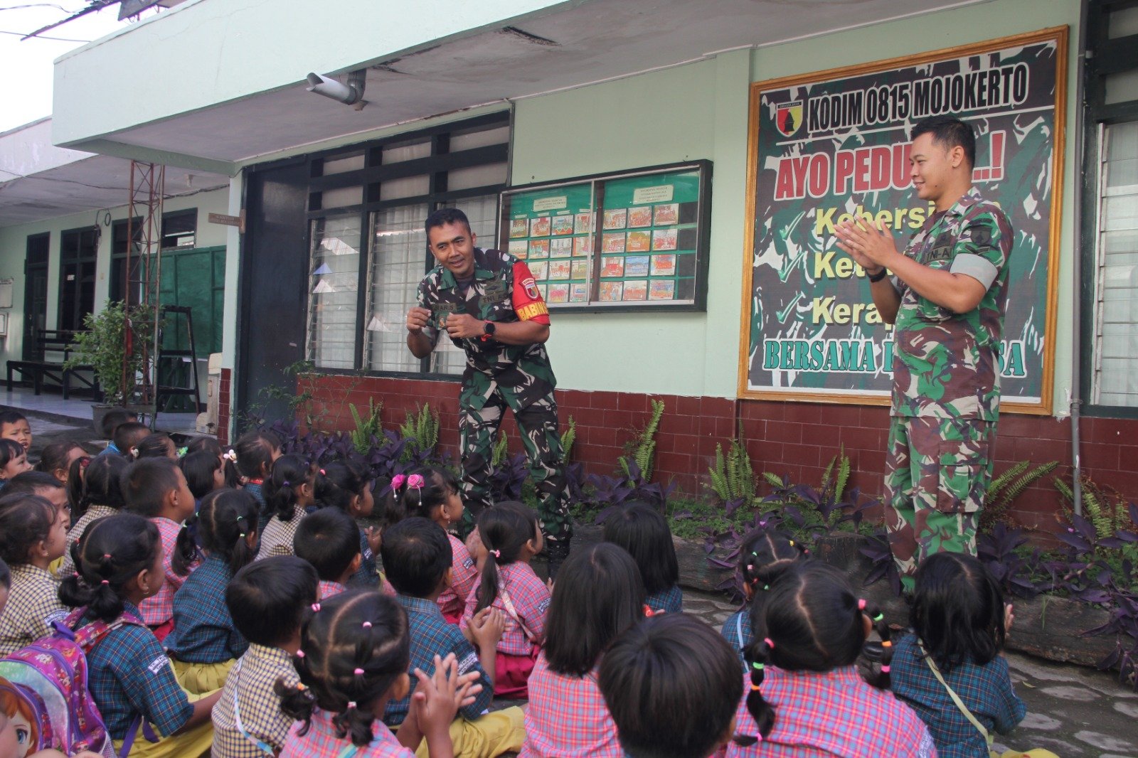 Outing Class, Siswa Siswi TK Tri Bakti Kunjungi Kodim 0815/Mojokerto