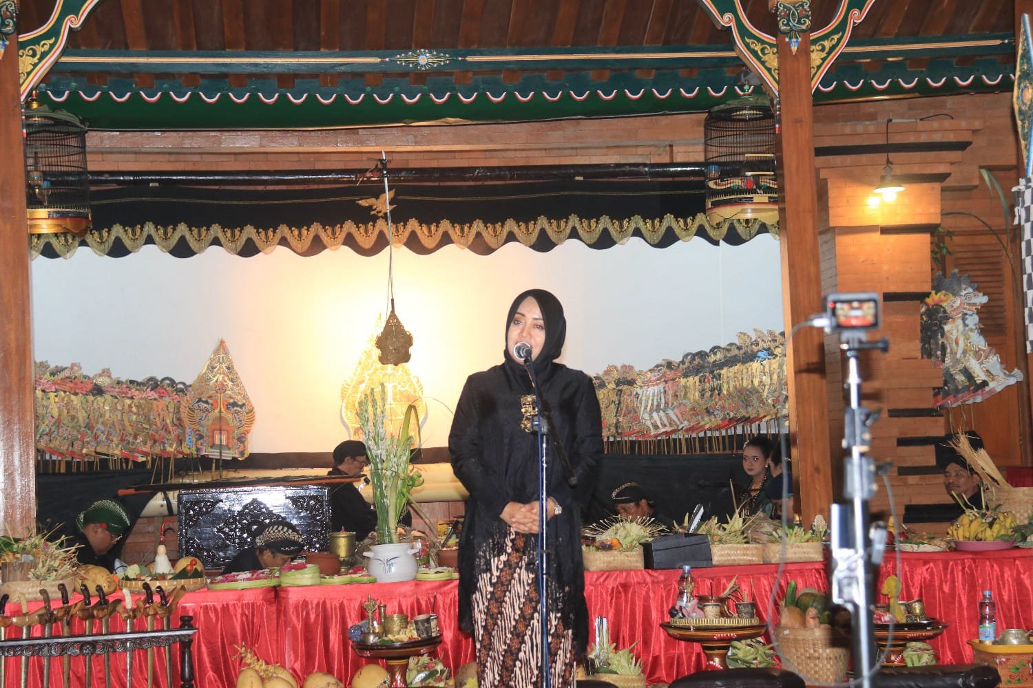 Bupati Mojokerto Hadiri Sarasehan Budaya Dan Ruwatan Yayasan Bima Sakti Peduli Negeri