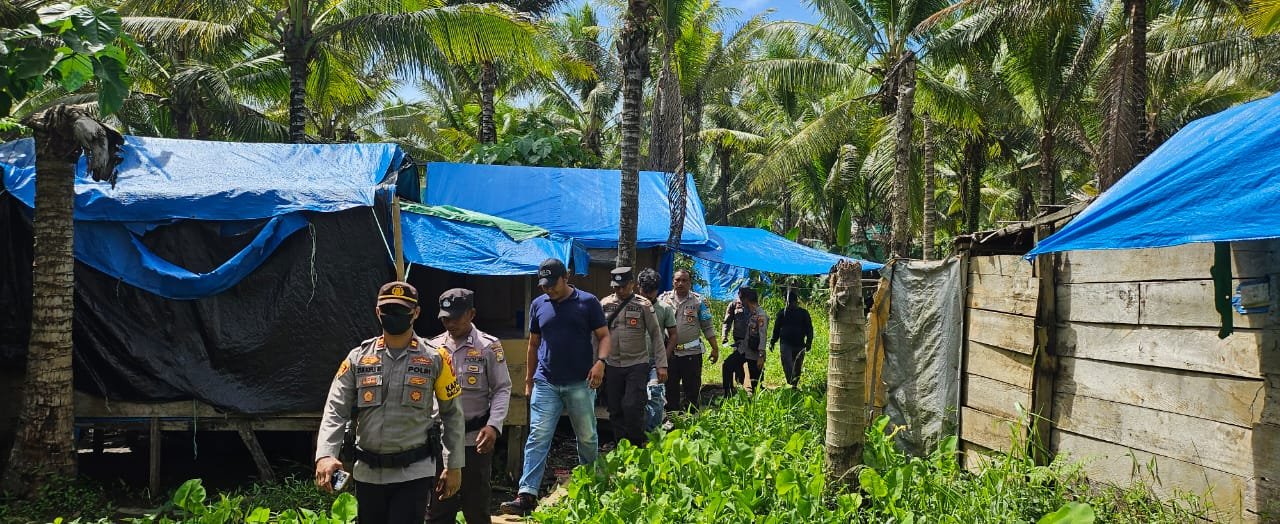 Polsek Bacan barat bersama Pemdes Kusubibi Hentikan Aktifitas Dan Tutup tambang Kusubibi