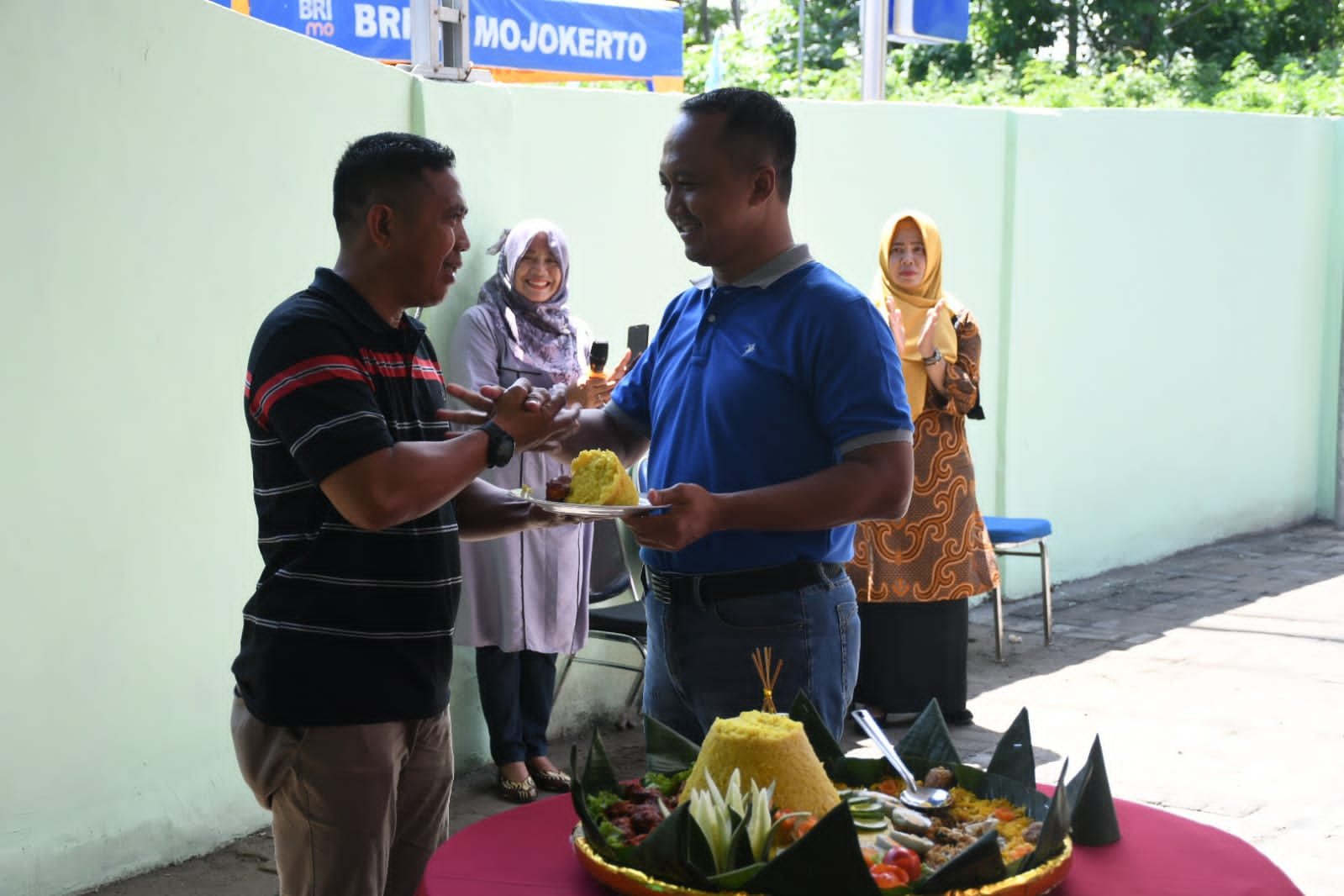 Resmikan Gedung Angkutan, Dandim 0815/Mojokerto Berikan Apresiasi