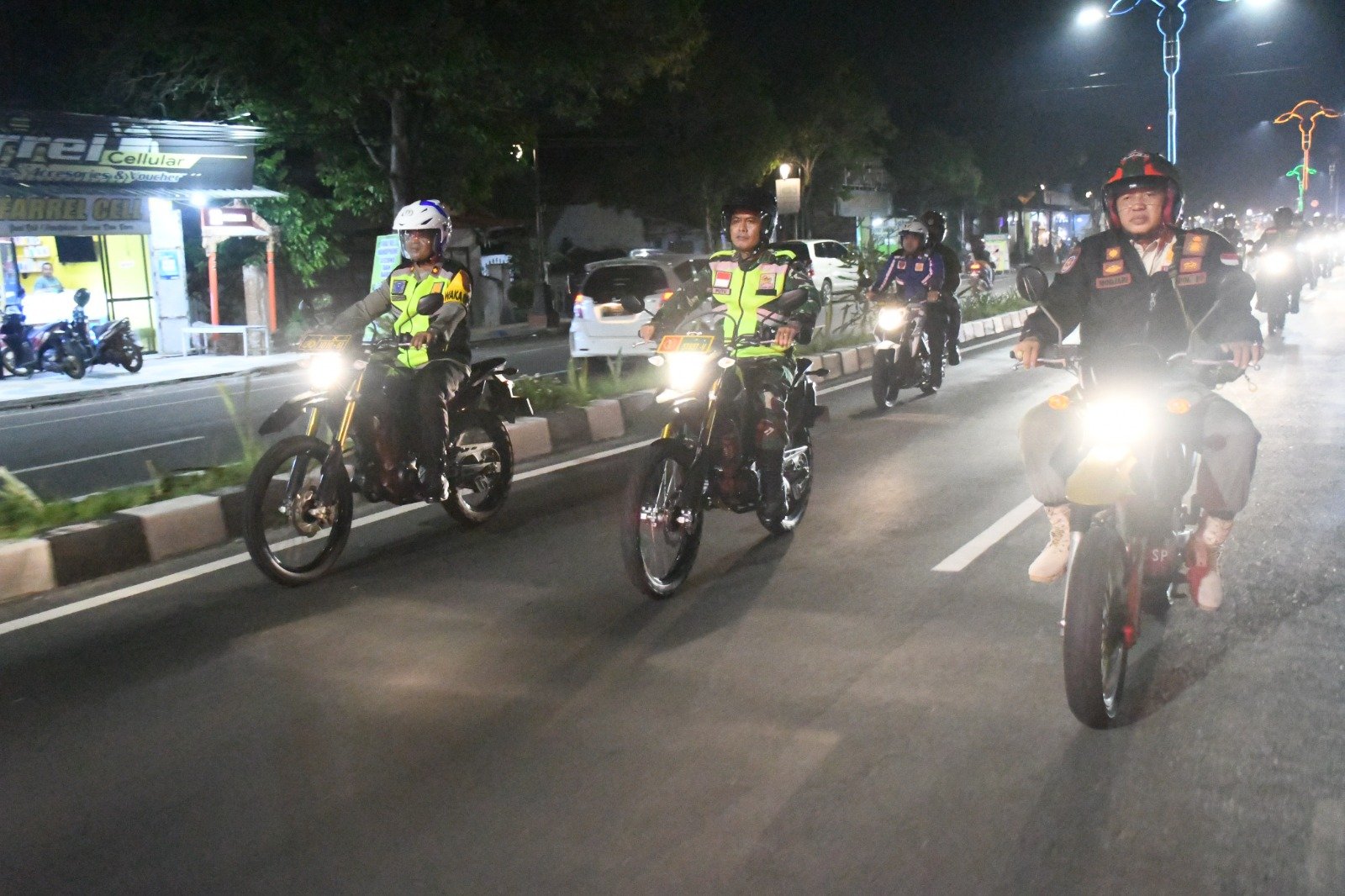 Jaga Kondusifitas Wilayah, Dandim Bareng Forkopimda Kota Mojokerto Gelar Patroli Skala Besar