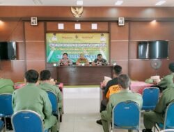 Optimalkan Peran Satlinmas, Danramil 0815/10 Bangsal Bersama Forkopimcam Berikan Pembinaan Pengamanan