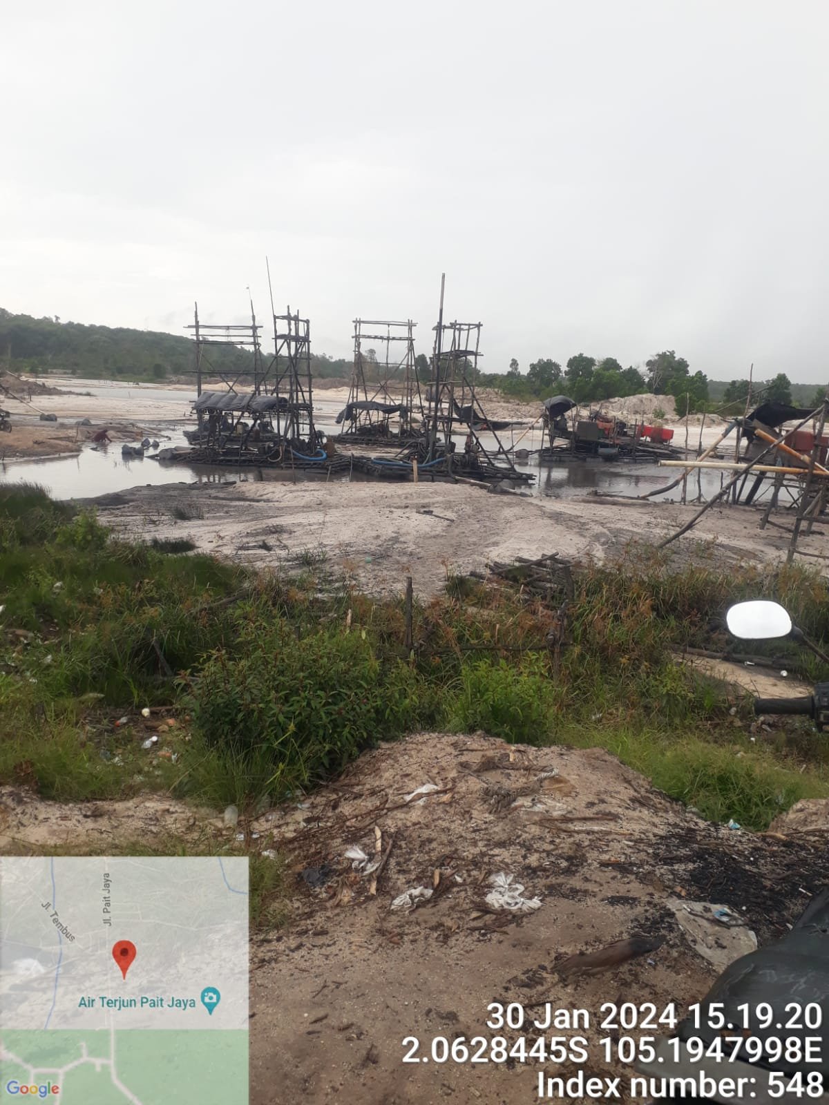 Sudah Dipasang Plang Larangan Aktivitas Tambang Timah (di) Belo Kebal Dengan Namanya Hukum