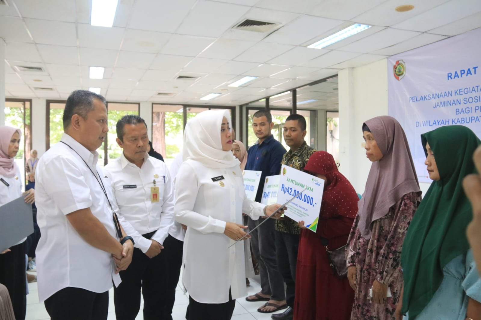 Perlindungan Sosial Ketenagakerjaan, Pemkab Mojokerto Gelontorkan Rp 392 Juta Untuk Santunan Program JKM-JKK