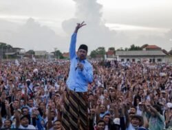 Gus Muhdlor kampanyekan Paslon 02 di Ponpes Bumi Sholawat