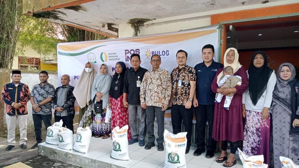 Pj Bupati Aceh Timur Salurkan Bantuan Pangan Sebanyak 44.476 KPM Secara Simbolis
