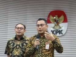KPK Geledah Rumah Dinas Bupati Sidoarjo, Temukan Dokumen Pemotongan Dana Insentif Pegawai Pajak
