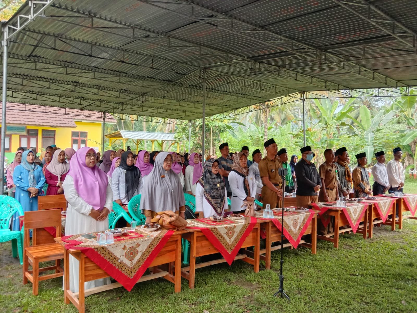 Sekolah Dasar Negeri Banjar Sari Kecamatan Wonosobo Memperingati Isra Mi'raj Tahun 2024