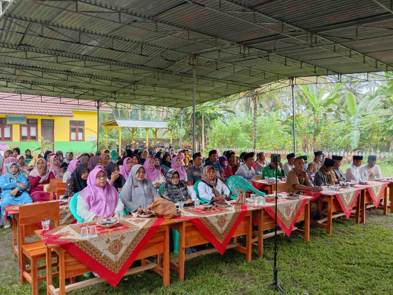 Sekolah Dasar Negeri Banjar Sari Kecamatan Wonosobo Memperingati Isra Mi'raj Tahun 2024
