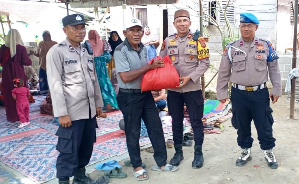 Polri Peduli, Kapolsek Pantee Bidari Serahkan Bantuan Kemanusiaan