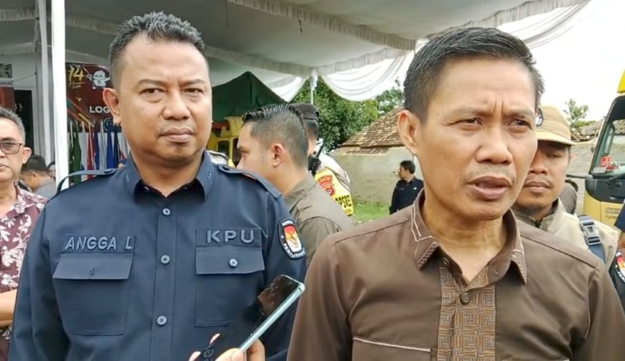 KPU Tanggamus,Lampung Serentak Salurkan Logistik Pemilu 2024 Ke TPS