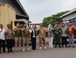Bupati Mojokerto Tinjau & Berangkatkan Logistik Pemilu 2024