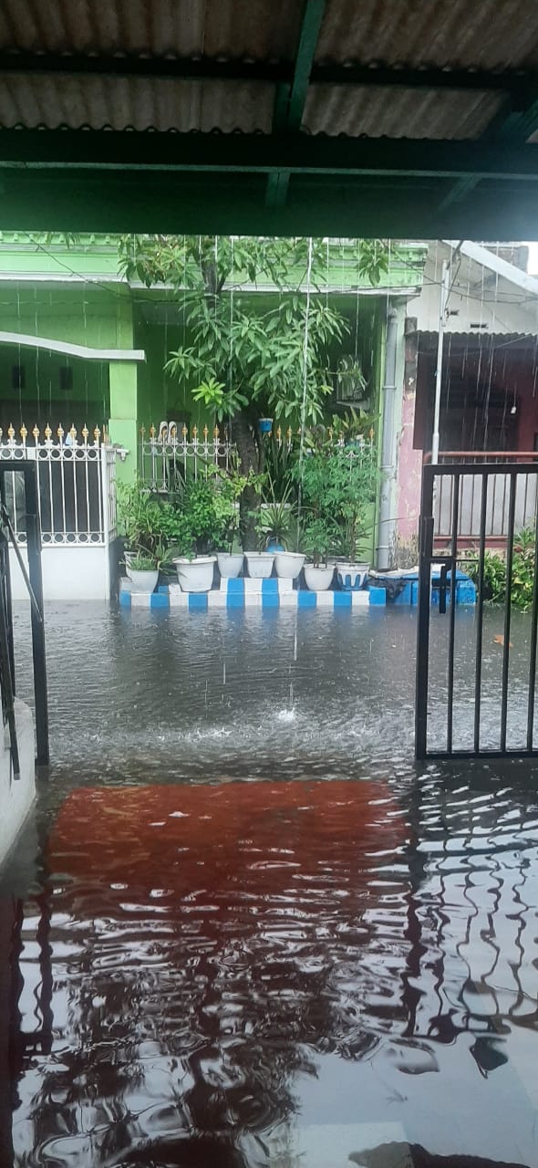Terima Laporan Banjir, 112 Kolaborasi Bersama PUBMSDA Tanggap Darurat Banjir