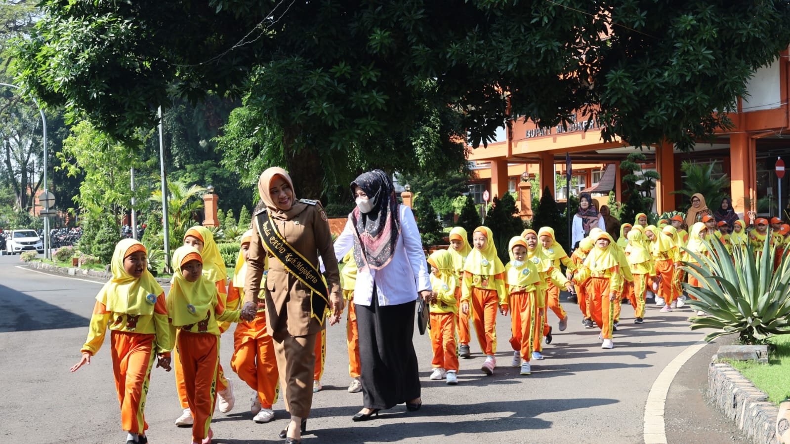 Kenalkan Profesi Kepala Daerah, Bupati Ikfina Terima Kunjungan RA Perwanida Ngoro