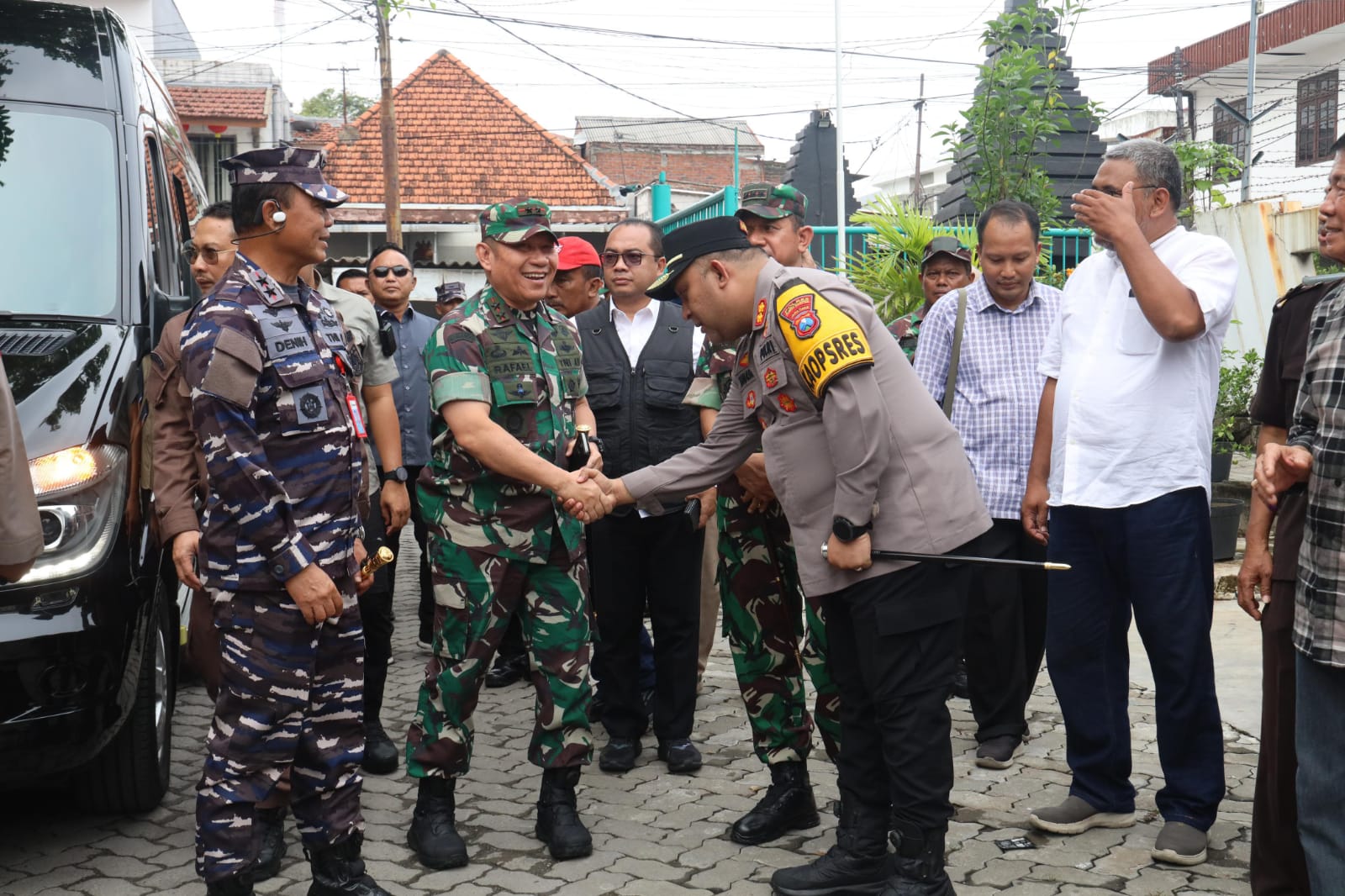 Forkopimda Jatim Tinjau Pelaksanaan Pemilu di Surabaya dan Mojokerto