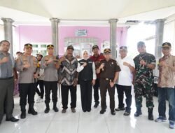 Monitoring Kelangsungan Pemilu Serentak 2024, Bupati Ikfina Tinjau 3 TPS