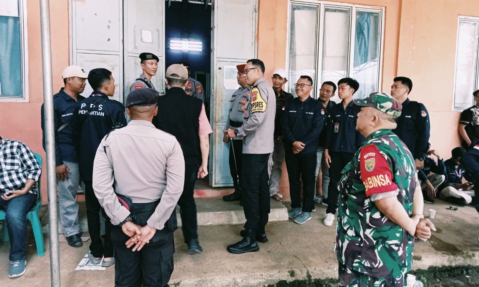 Kapolres Tanggamus Tinjau Pengamanan Pleno PPK Pemilu 2024