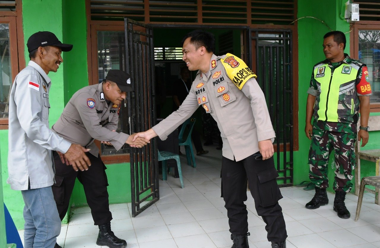 Pasca Pencoblosan dan Penghitungan Suara, Kapolres Aceh Timur Cek Gudang Logistik PPK dan Personil Pengamanan
