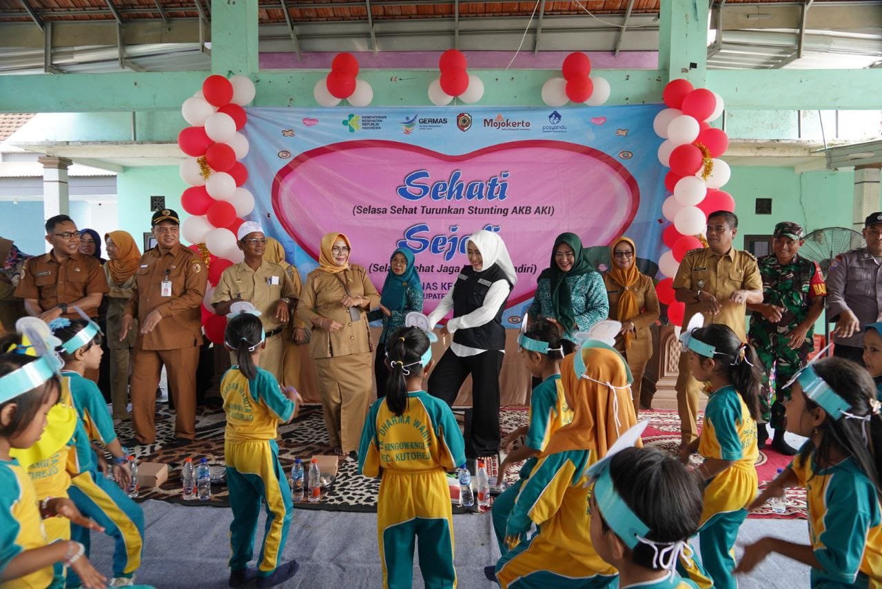 Sukseskan Lansia Mandiri Dan Penurunan Stunting, Bupati Mojokerto Terus Gulirkan Program SEHATI DAN SEJOLI