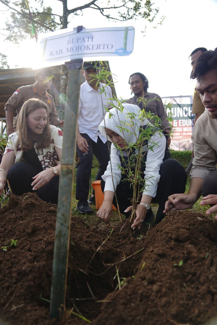Grand Launching Area Sentra Pembibitan Bambu Dan Edukasi Bambu, Bupati Ikfina Harap Dapat Tingkatkan Ekonomi Dan Pusat Edukasi