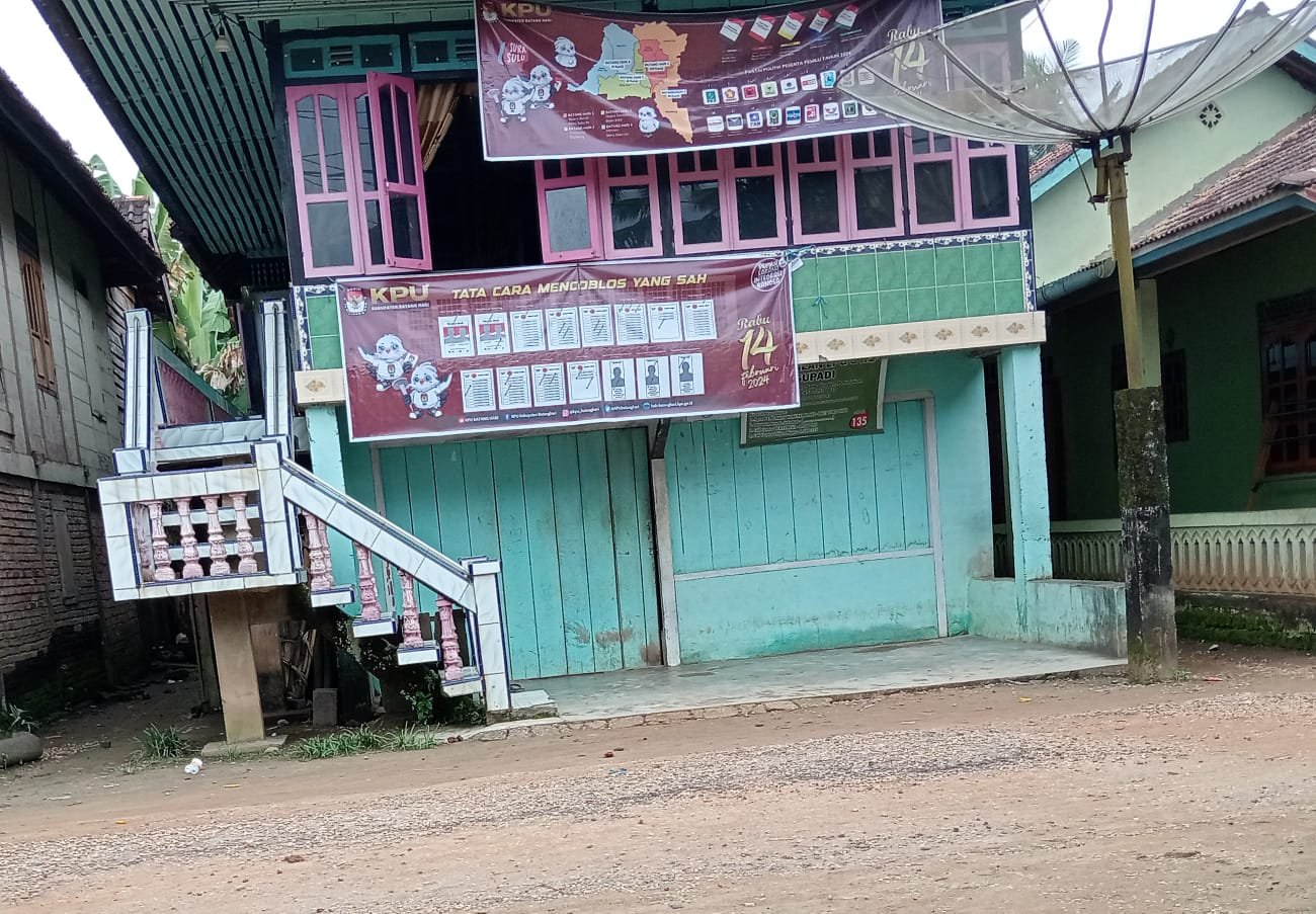 Warga Keluhkan Pangkalan LPG 3 Kg Di Desa Peninjauan Jual Harga Di Atas HET