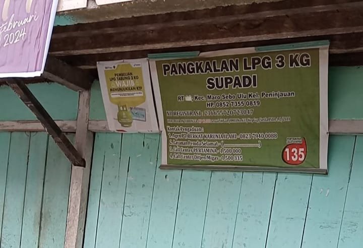 Warga Keluhkan Pangkalan LPG 3 Kg Di Desa Peninjauan Jual Harga Di Atas HET