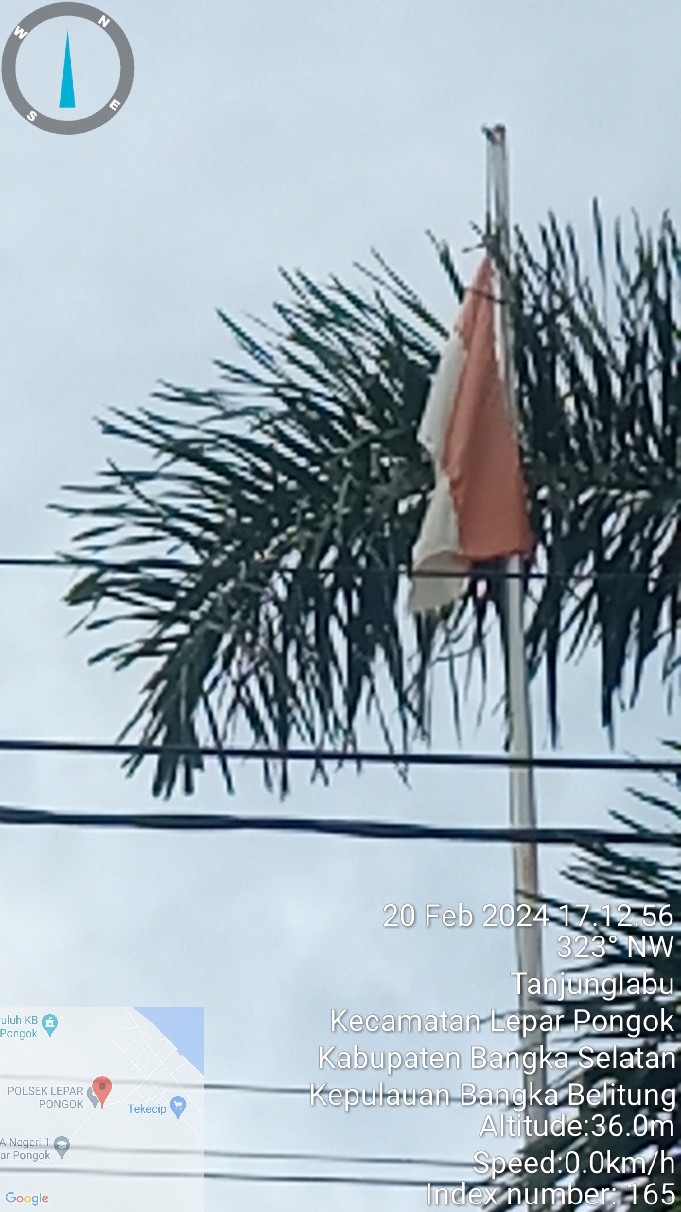 Berkibarnya Bendera Sobek Dan Kusam Didepan Kantor Polsek Tanjung Labu