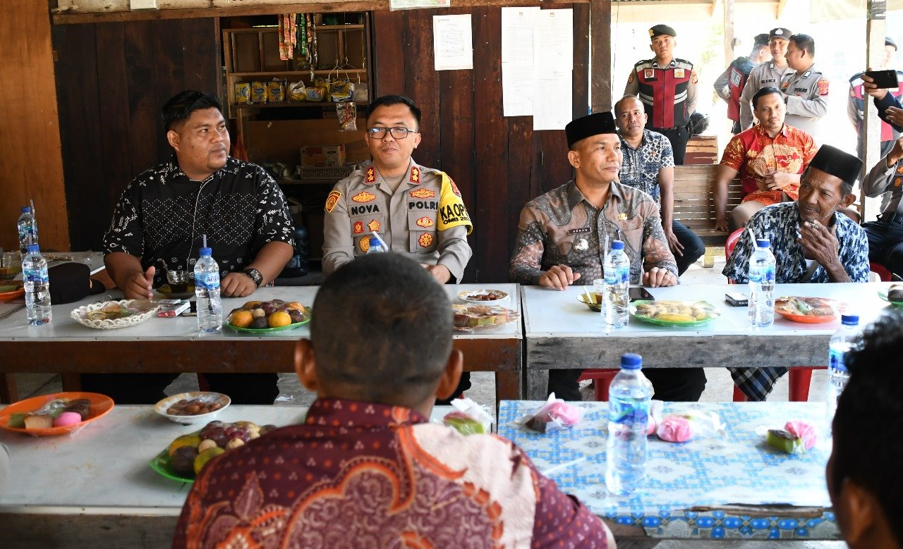 Jumat Curhat Kapolres Aceh Timur, Ajak Warga Matang Rayeuk Bersinergi Dalam Menjaga Harkamtibmas