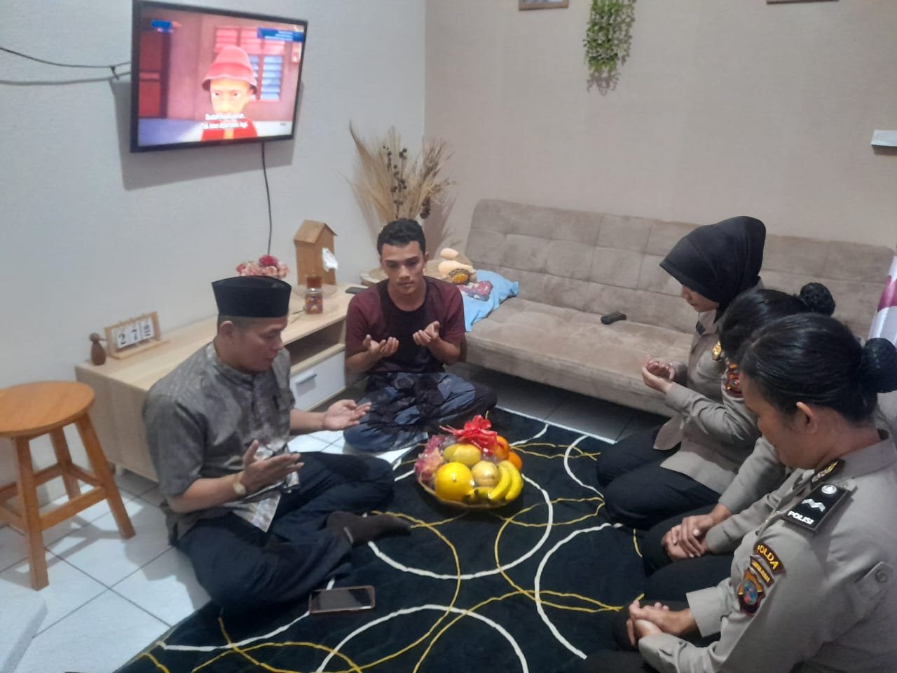 Kunjungan Polwan Poldasu Sebagai Obat