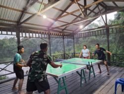 Satgas TMMD Berolahraga Bersama Warga