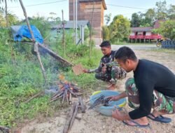 Pupuk Rasa Kebersamaan Satgas dan Warga Bakar Ikan