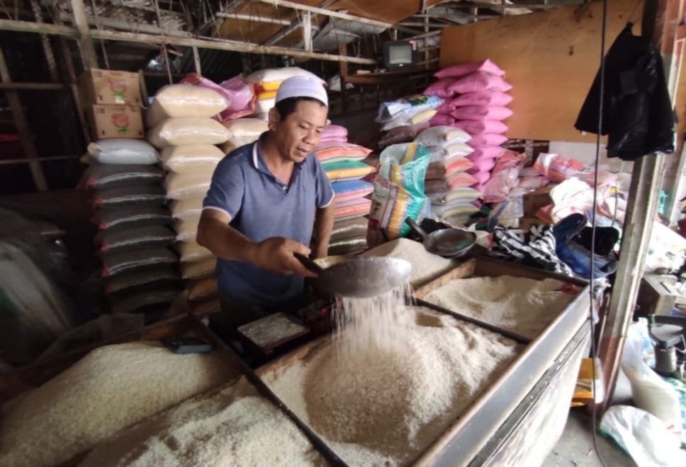 Jelang Ramadan, Harga Beras Premium Mulai Turun di Kota Mojokerto