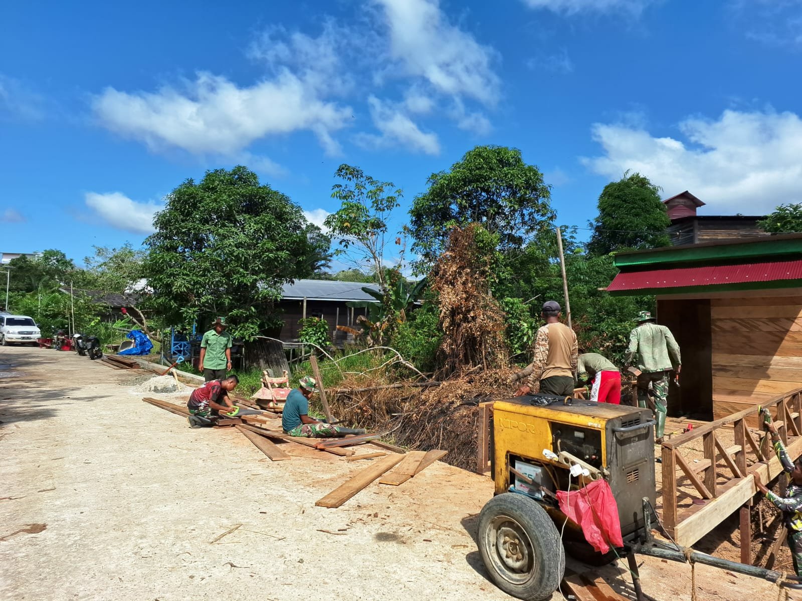Pembangunan MCK yang sudah capai 70 persen.( Dok TMMD)