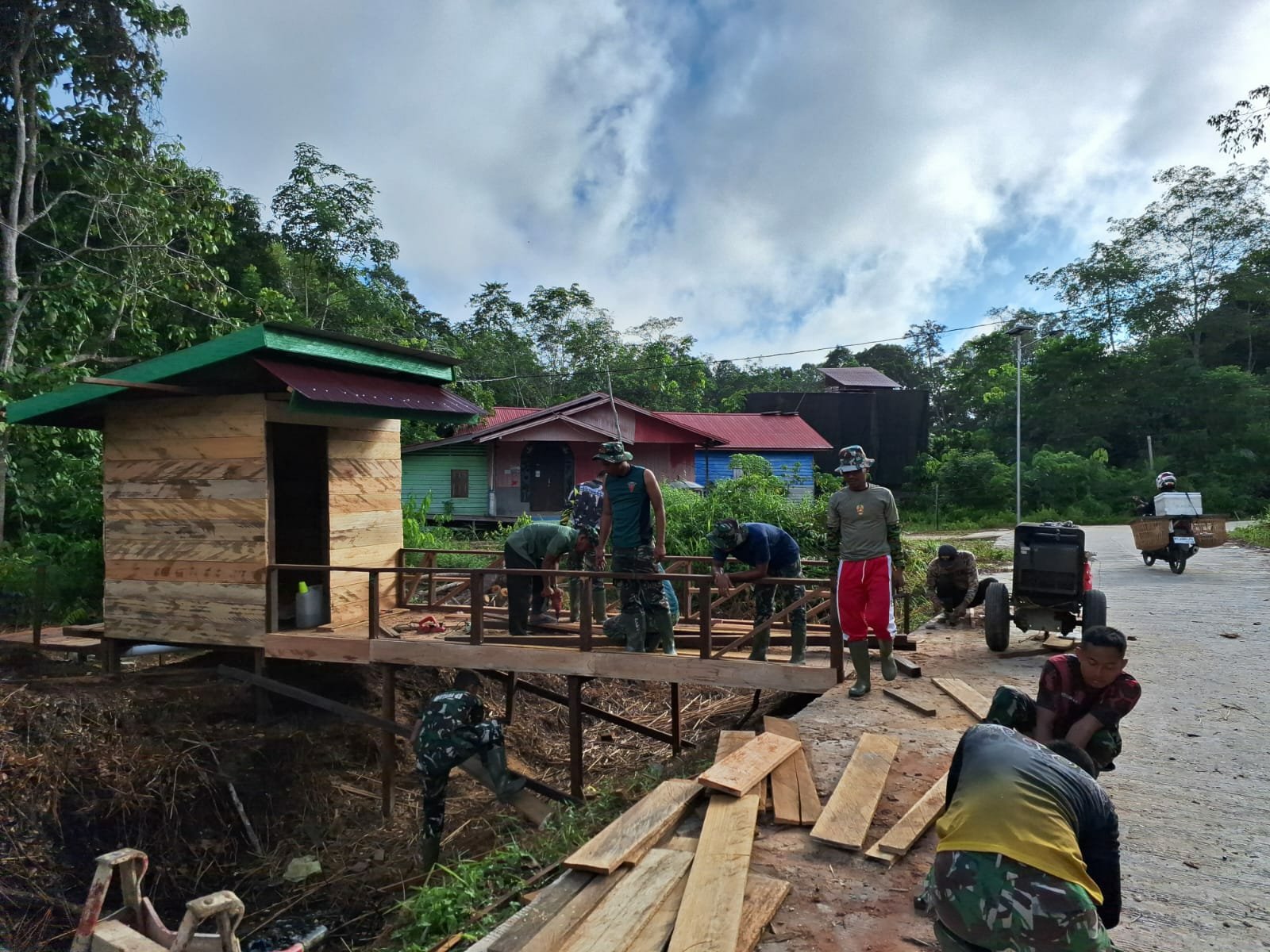 Pembangunan MCK Sudah Capai 70 Persen