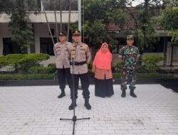 Kapolsek Dlanggu Gelorakan Aksi Keselamatan Berlalu Lintas dan Tanamkan Jiwa Nasionalisme ke Pelajar