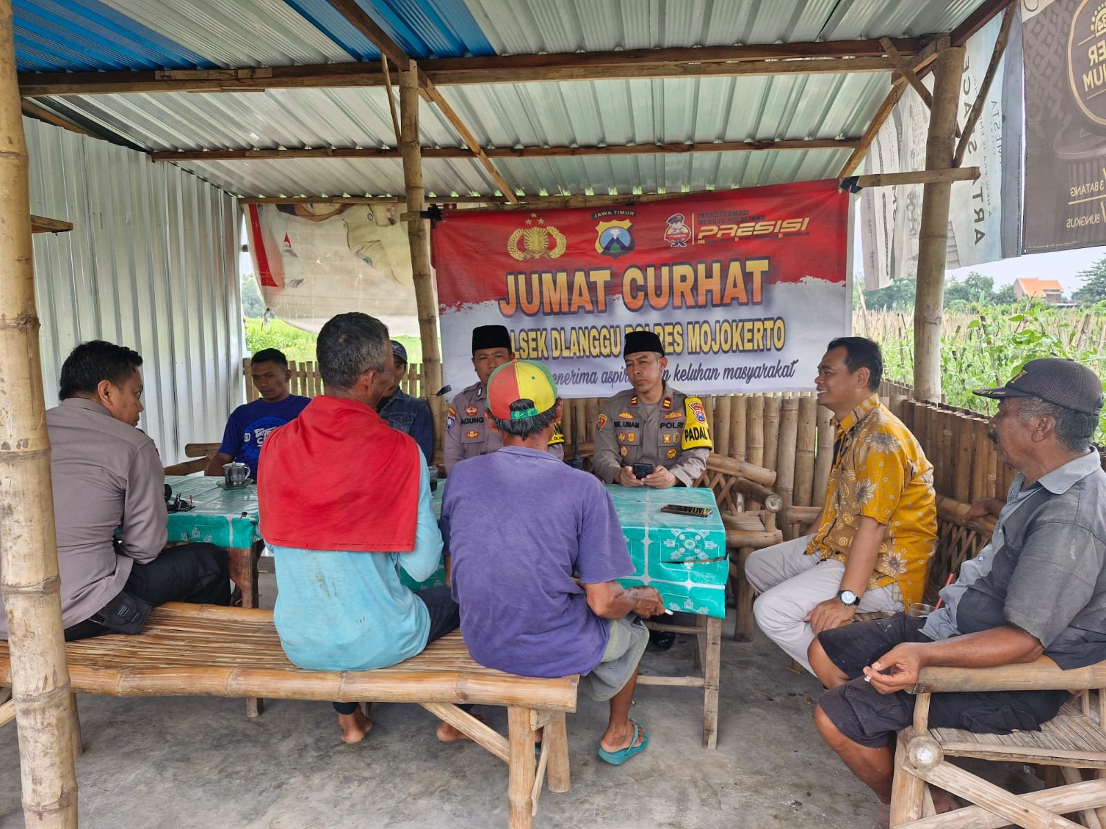 Polsek Dlanggu Galang Aspirasi Masyarakat Melalui Forum Jumat Curhat