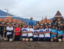 Fasilitasi Bakat Masyarakat, Kades Petak Resmikan Lapangan Bola Voli Hayam Wuruk