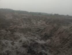 Aktivitas tambang timah di pinggir jalan diduga milik Amen paret 5 Belinyu