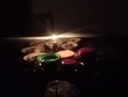 Dihari Pertama Buka Puasa Dalam Gelap, Warga Kesal Dengan PLN