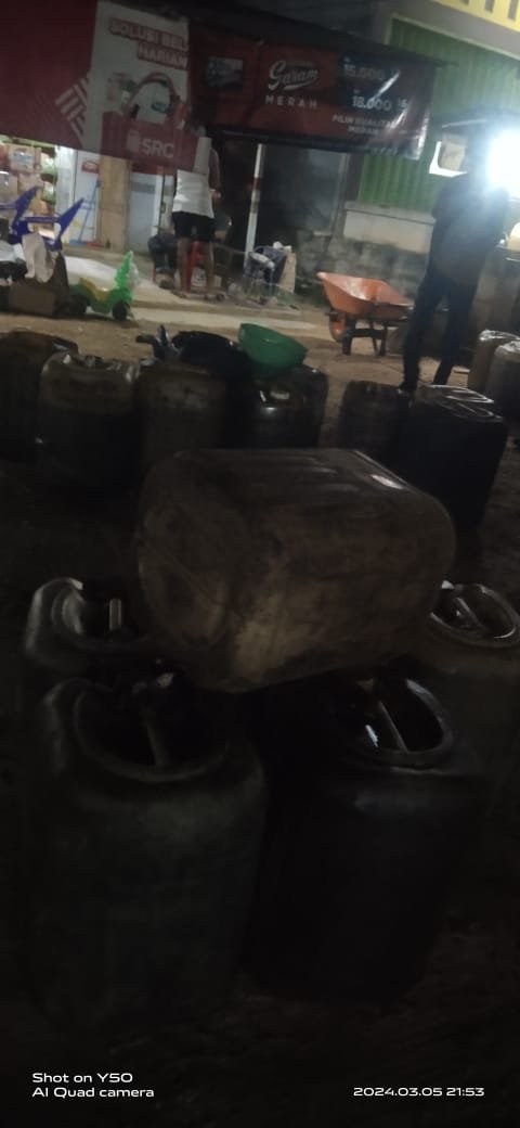 Waduh.!!! Dunia Sudah Terbalik Pelaku Penimbun BBM Di Tebo Laporkan Wartawan