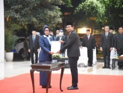 Bupati Gus Muhdlor Lantik Fenny Apridawati Sebagai Sekda Sidoarjo