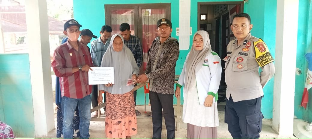 Pemerintah Gampong Blang Seunong salurkan BLT Extrim Ke 35 KPM (Keluarga Penerima Manfa'at )