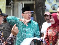 Gencar Perbaikan Jalan dan Betonisasi, Gus Muhdlor Minta Tidak Ada Penutupan Jalan Selama Libur Idul Fitri
